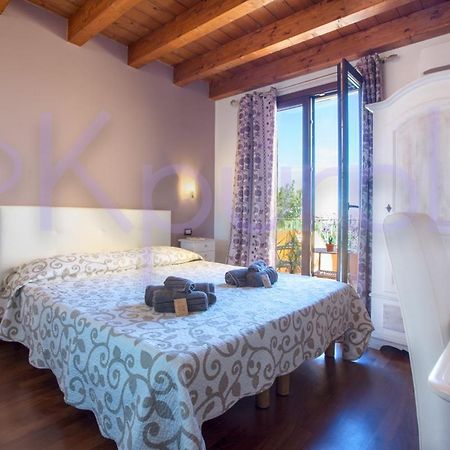 Hotel Le Api à Cagliari Extérieur photo