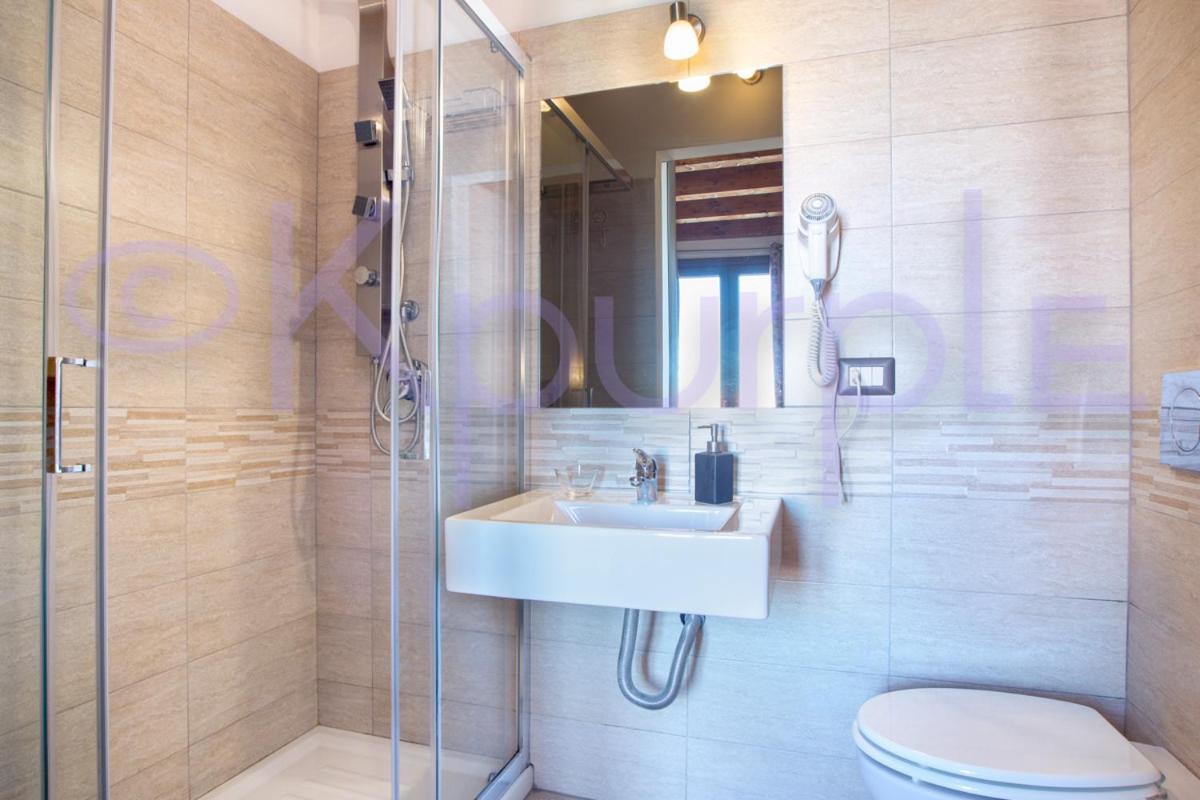 Hotel Le Api à Cagliari Extérieur photo