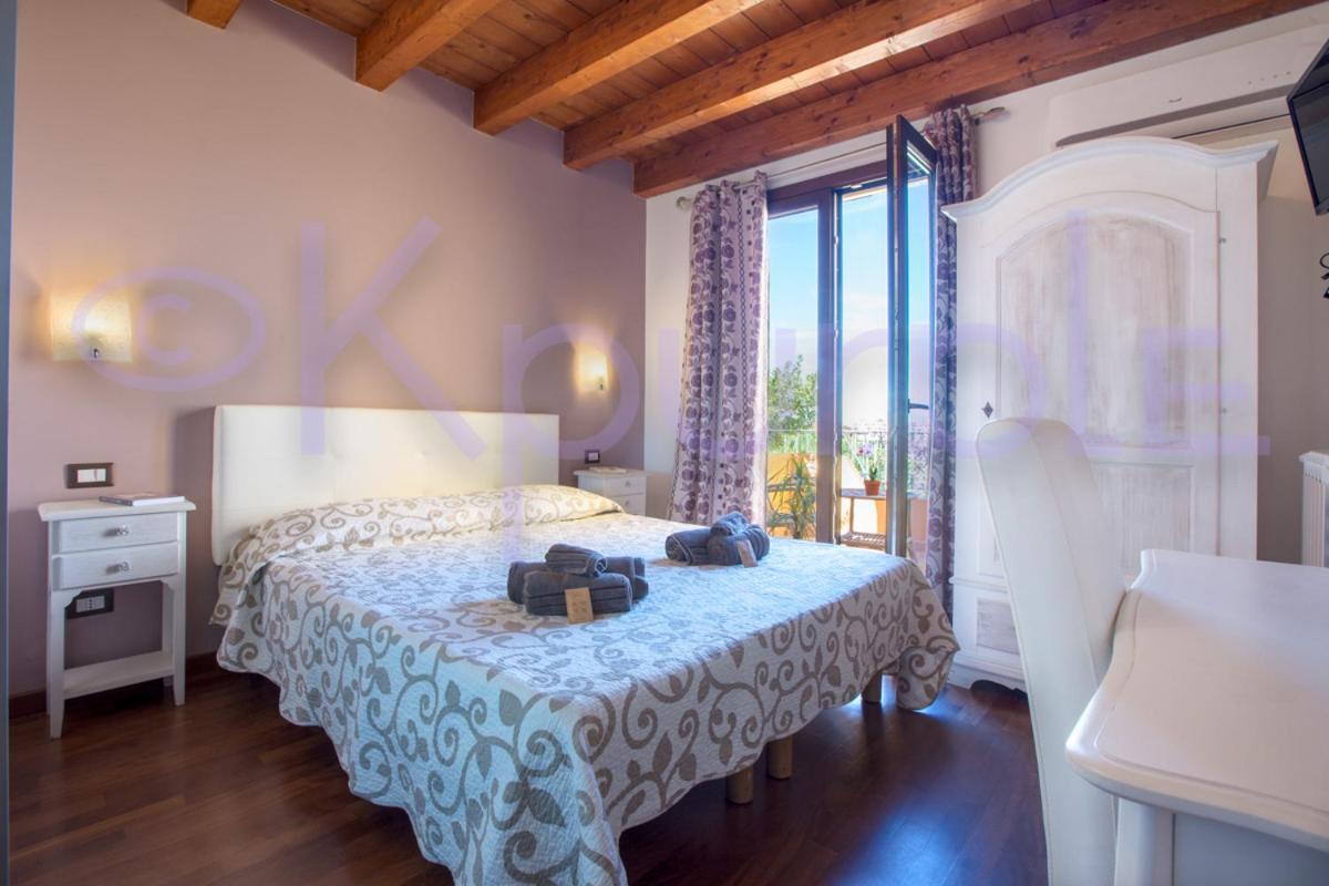 Hotel Le Api à Cagliari Extérieur photo